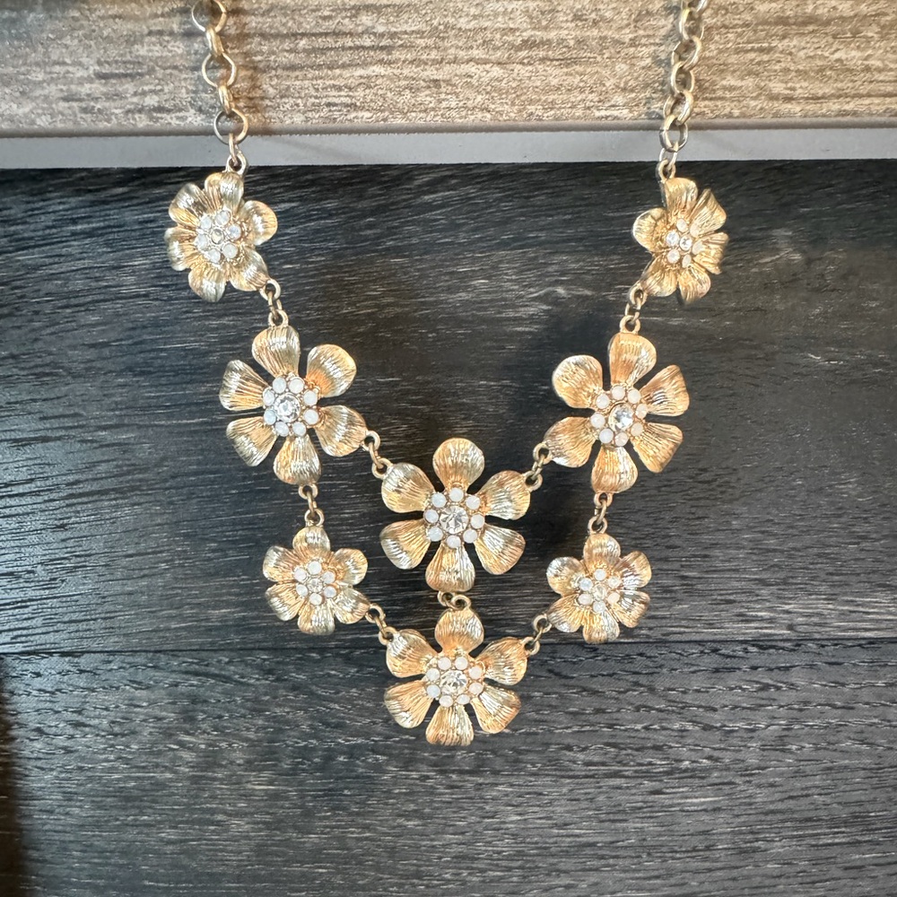 Vintage Flower Necklace